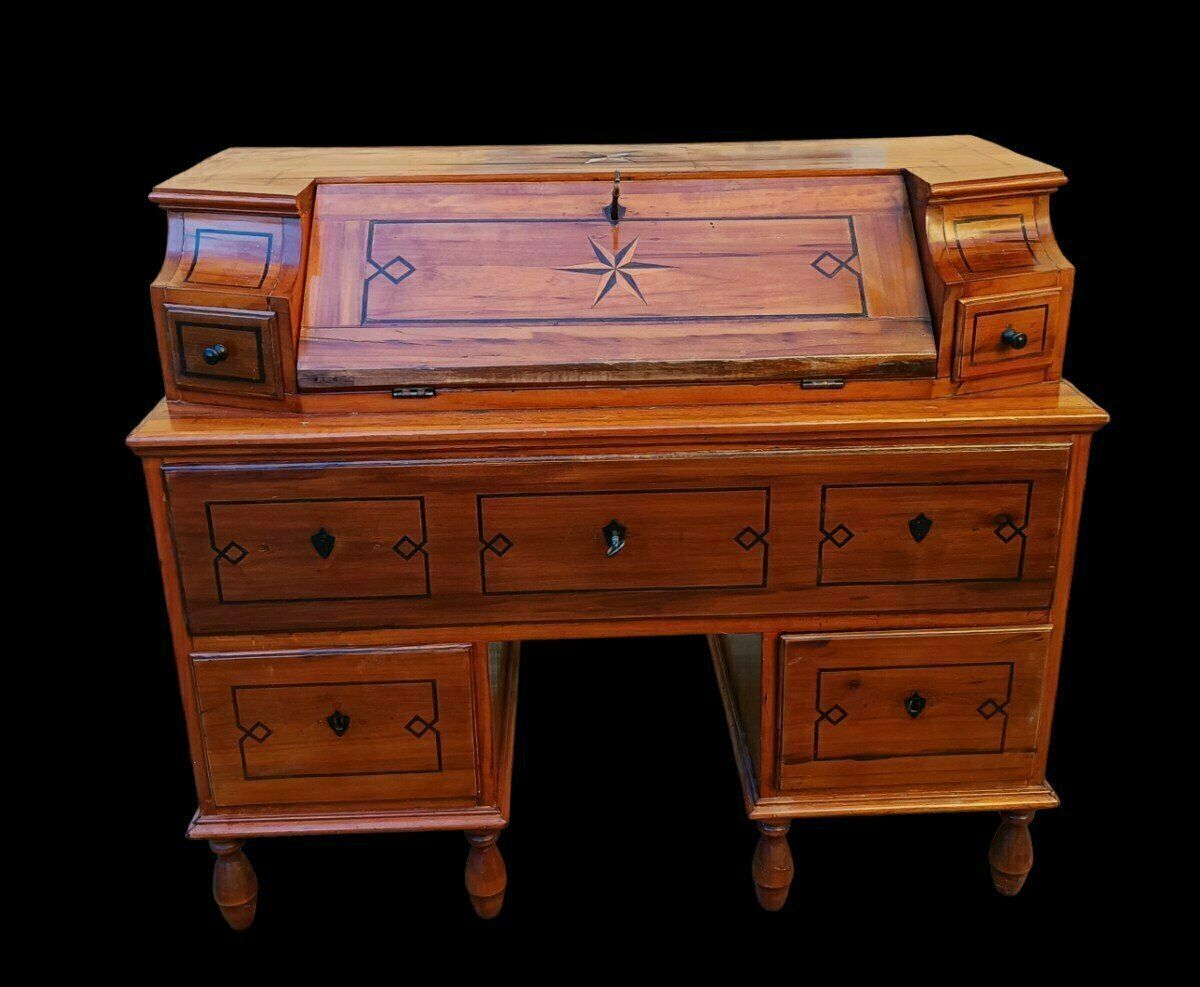 Inlaid Folding Desk From The End Of The 18th Century