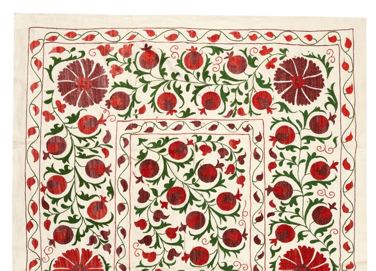 4,9 x 7 ft Oezbeeks Suzani textiel. Geborduurd bed cover van katoen en zijde photo furniture