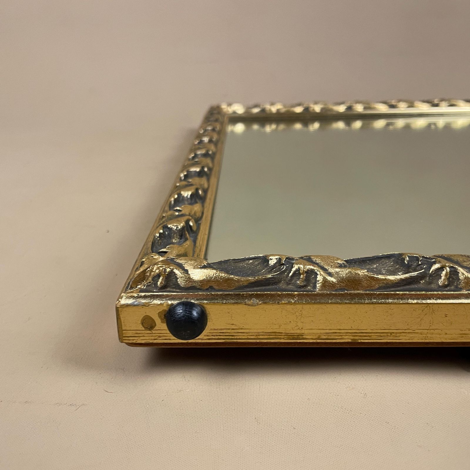 Home Decor Vintage Freestanding Mirror Gold Gilt Wood Frame Portrait Dressing Room Tabletop Ornate Gilded Bedroom Vanity Decorative Rectangle Wooden photo