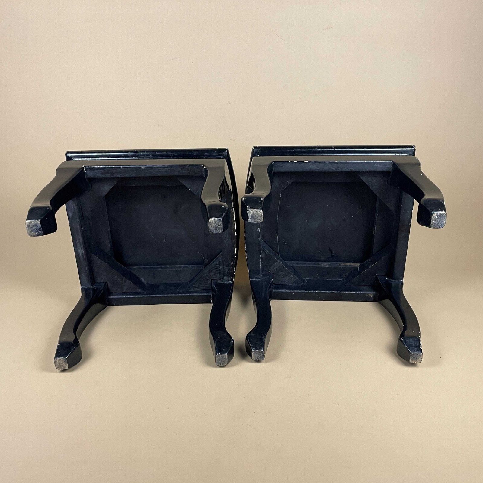 photo vintage Pair Chinese Side Tables Hand Painted Gold Floral Top Black Curved Front Wood Vintage Chinoiserie Accent Tables Oriental