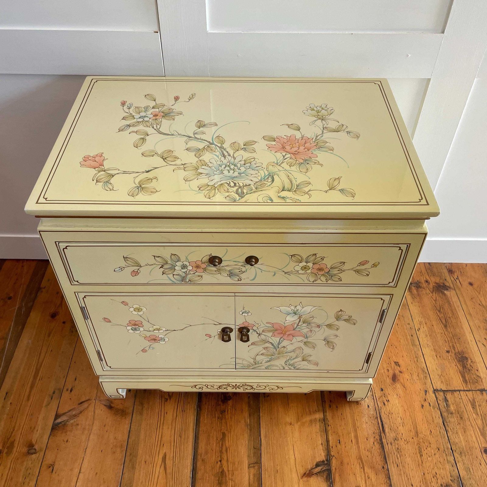 Chinese Lacquer Cabinet Hand Painted Glass Top Cream Floral Wood Chest Sideboard Vintage Dresser Oriental Asian photo furniture