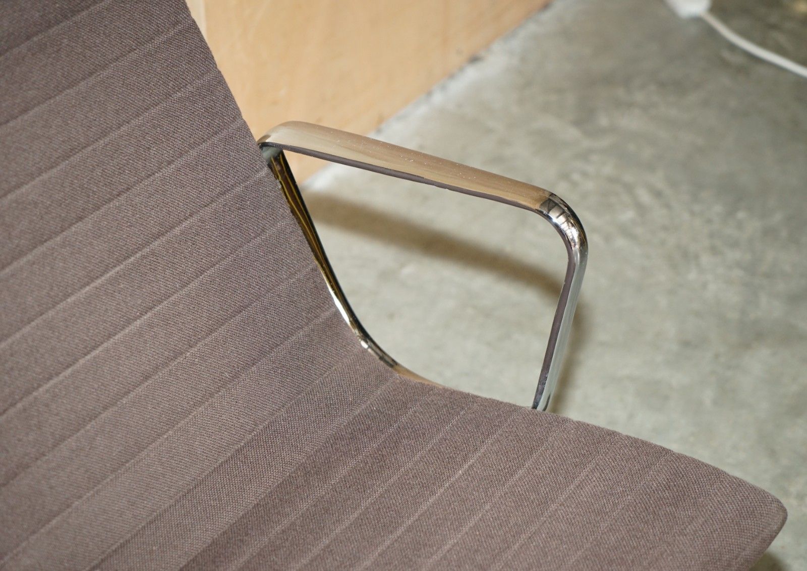 1 Of 3 Brown 1987 Vitra Eames Herman Miller Ea 116 Model Office Swivel Chairs photo 1850.0