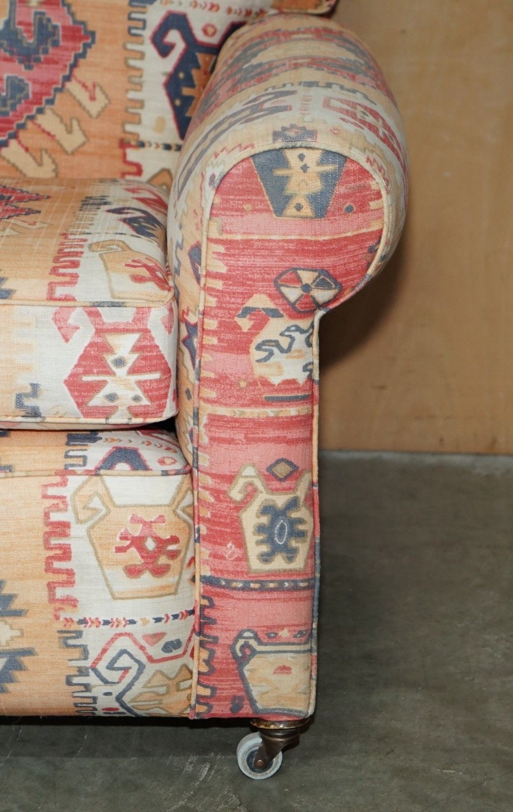 photo vinterior Exquisite Original Edwardian Kilim Upholstered Sofa Chaise Lounge With Drop Arm
