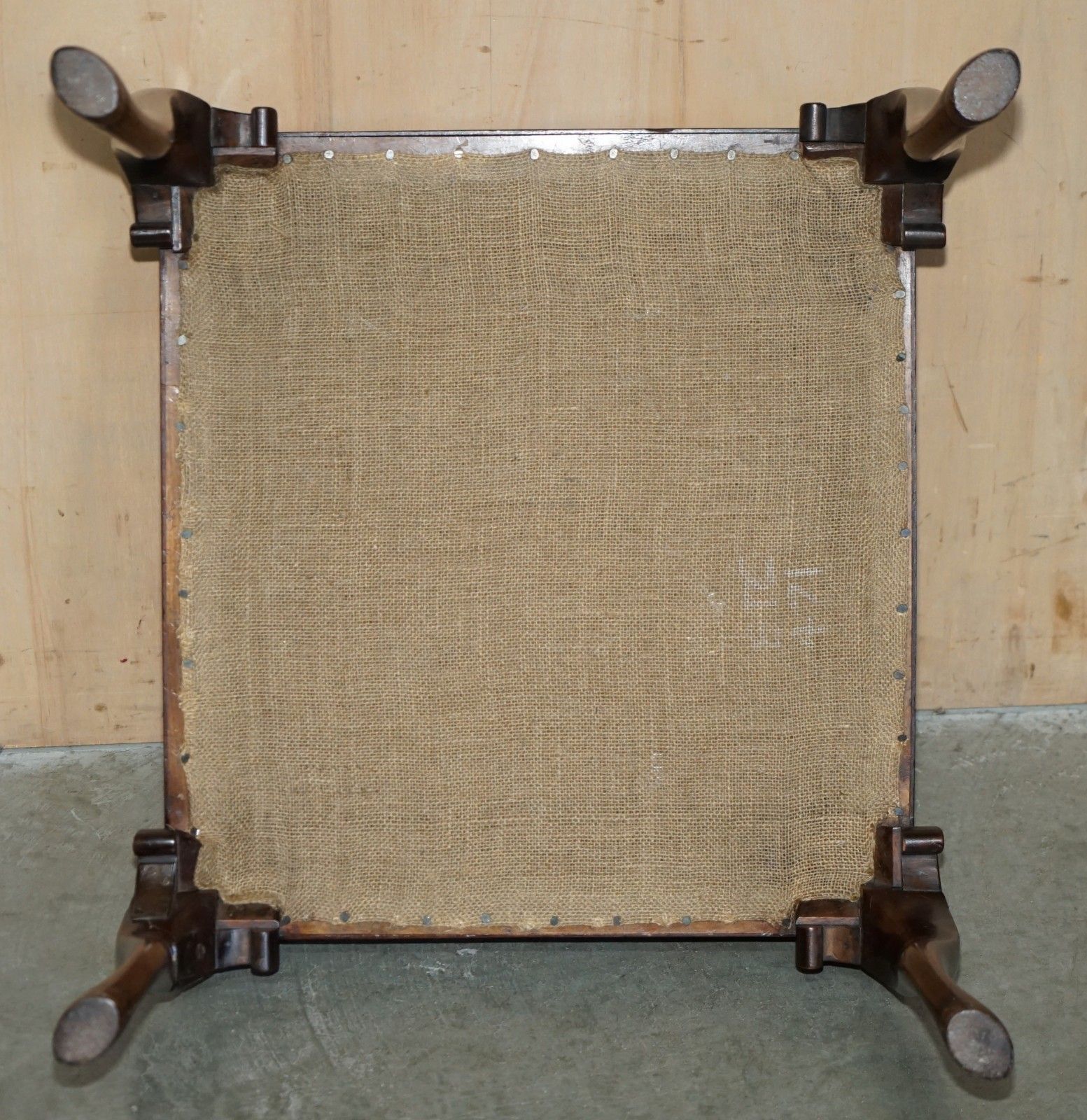 photo vinterior Restored Antique Victorian Mahogany Brown Leather Chesterfield Tufted Footstool