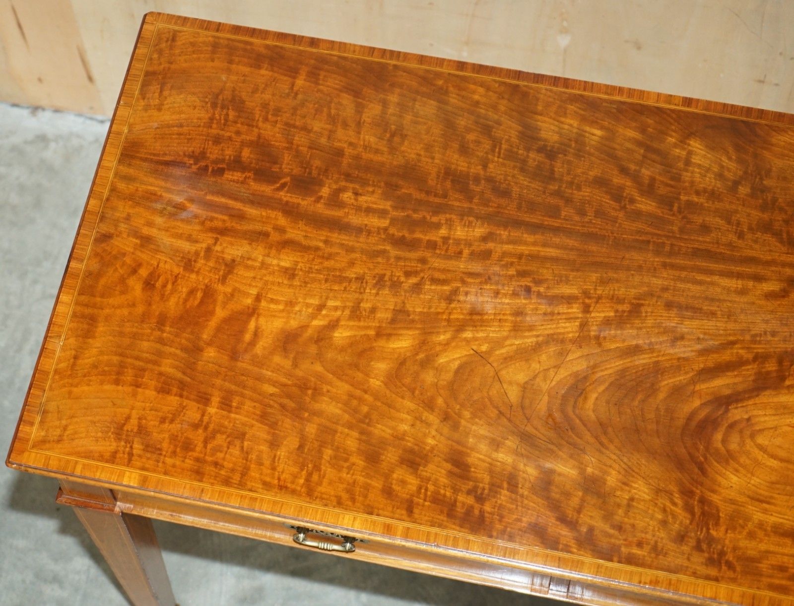 photo vinterior Fully Restored Howard & Son's Flamed Mahogany Marble Inset Console Table Desk
