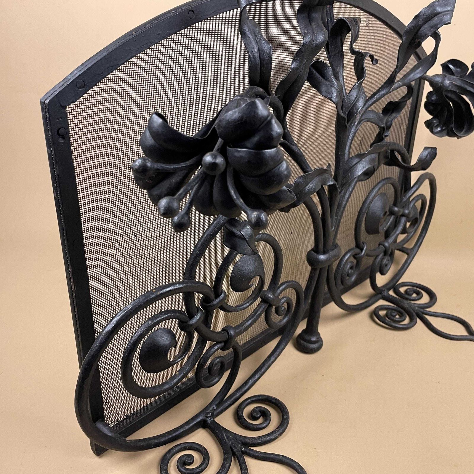 Art Deco French Fireguard Fireplace Screen Metal Cast Iron Black Fer Forge Fire Guard Floral Freestanding Patterned Rectangle Mesh Wrought photo Home Fixtures