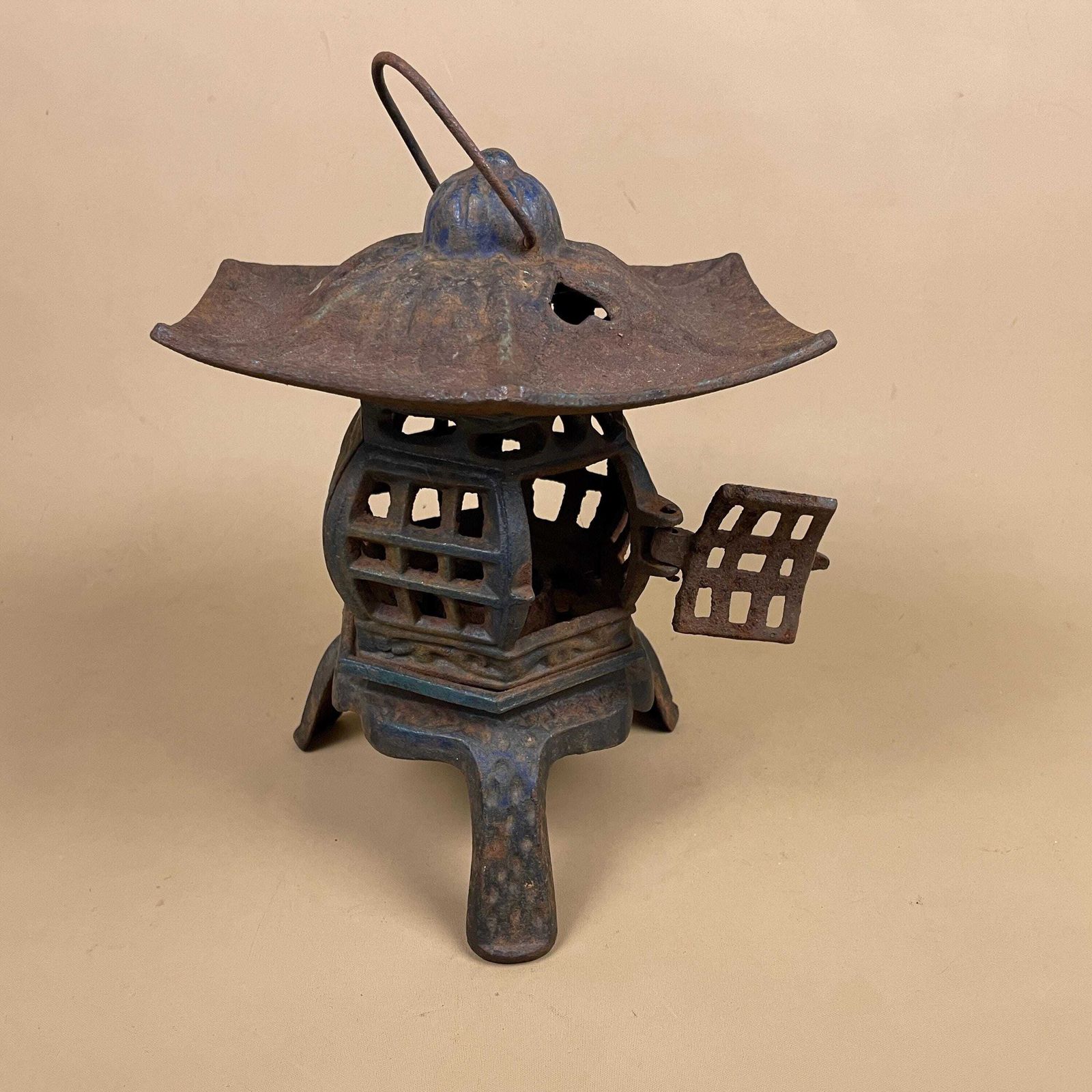Japanese Pagoda Lantern Oriental Lamp Cast Metal Asian Garden Light Blue Indoor Outdoor Lighting Home Accent Candle Tealight Holder Antique photo furniture