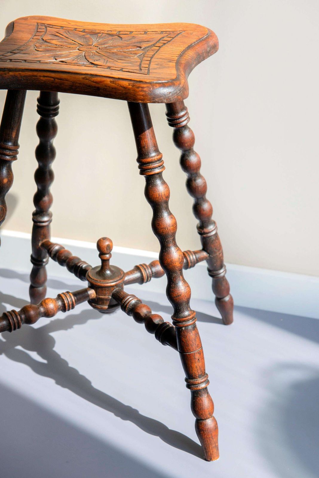 Antique Oak Bobbin Leg Stool   19th Century Hand Carved Seat   Victorian Turned Legs Plant Stand photo 295.0