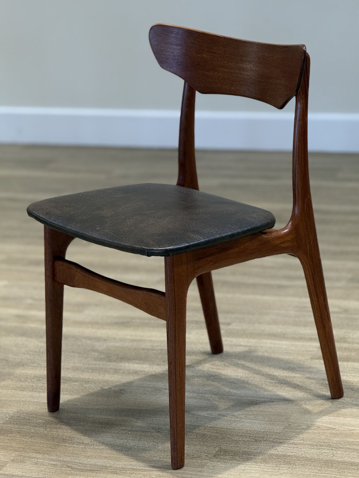 Set Of 6 Danish Mid Century Teak Dining Chairs By Schiønning & Elgaard For Randers Møbelfabrik photo furniture