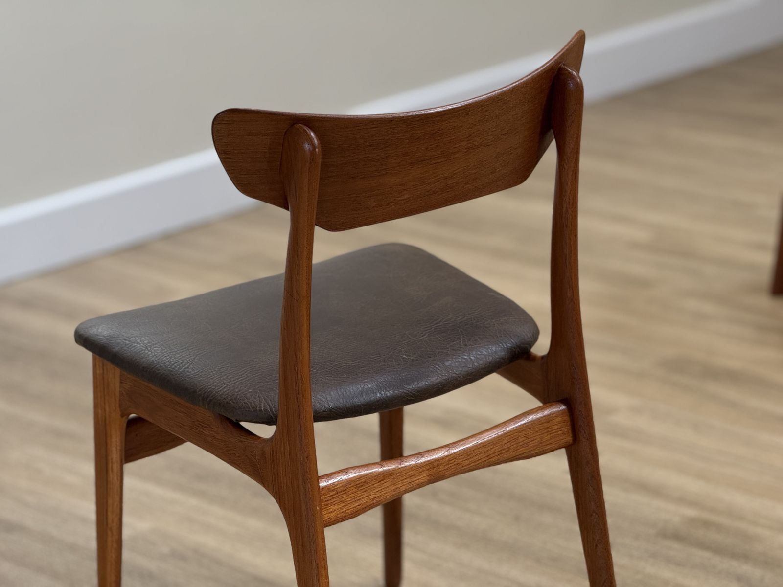 Set Of 6 Danish Mid Century Teak Dining Chairs By Schiønning & Elgaard For Randers Møbelfabrik photo for sale