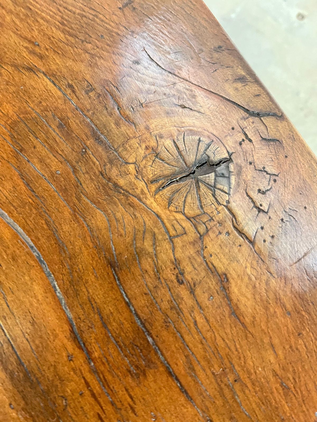photo vinterior Dutch Antique Butcher Block / Kitchen Table In Pine And Chestnut