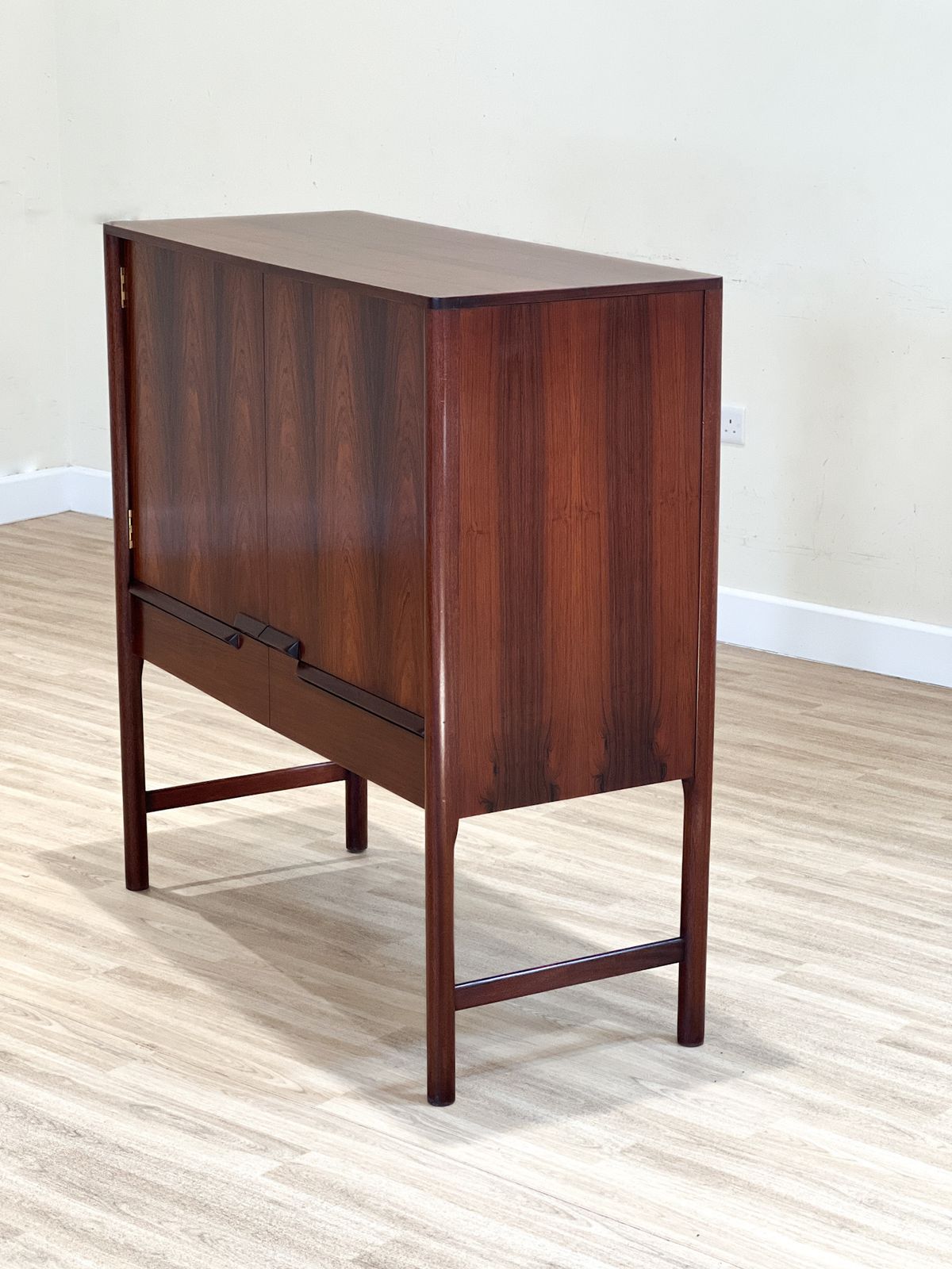McIntosh Drink Sideboard (1970s, Rosewood) photo buy