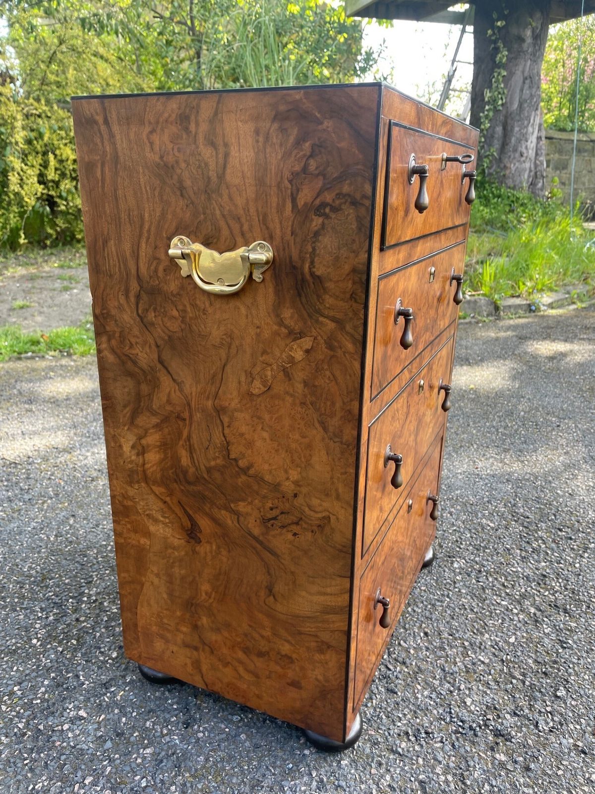 Fine Quality Small Burr Walnut Chest Draws photo 600.0