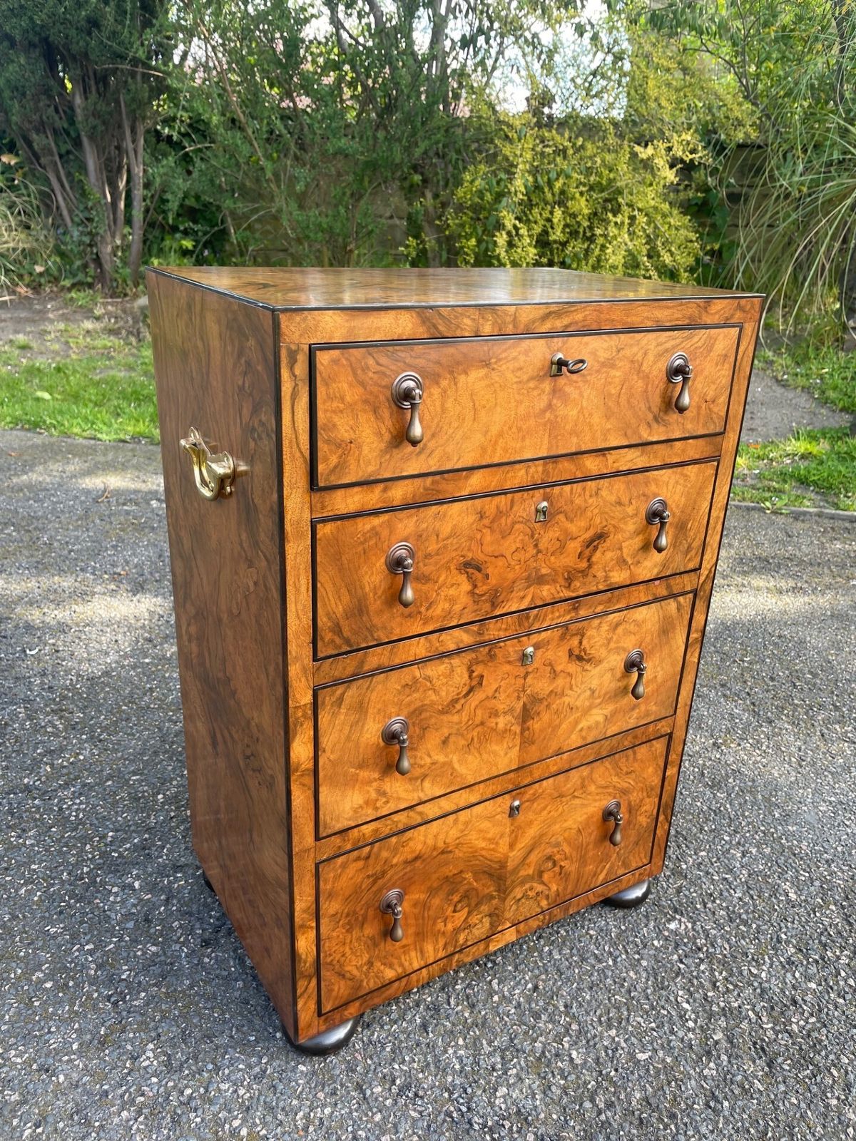 Fine Quality Small Burr Walnut Chest Draws