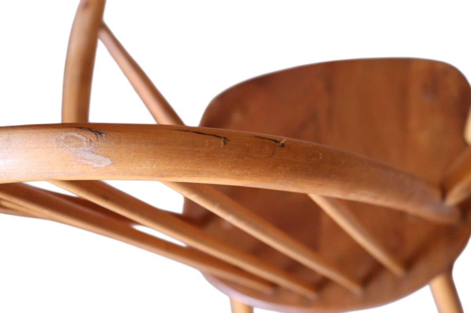photo vinterior ​Vintage Ercol Quaker Carver Chair Model 365a Elm & Beech Armchair