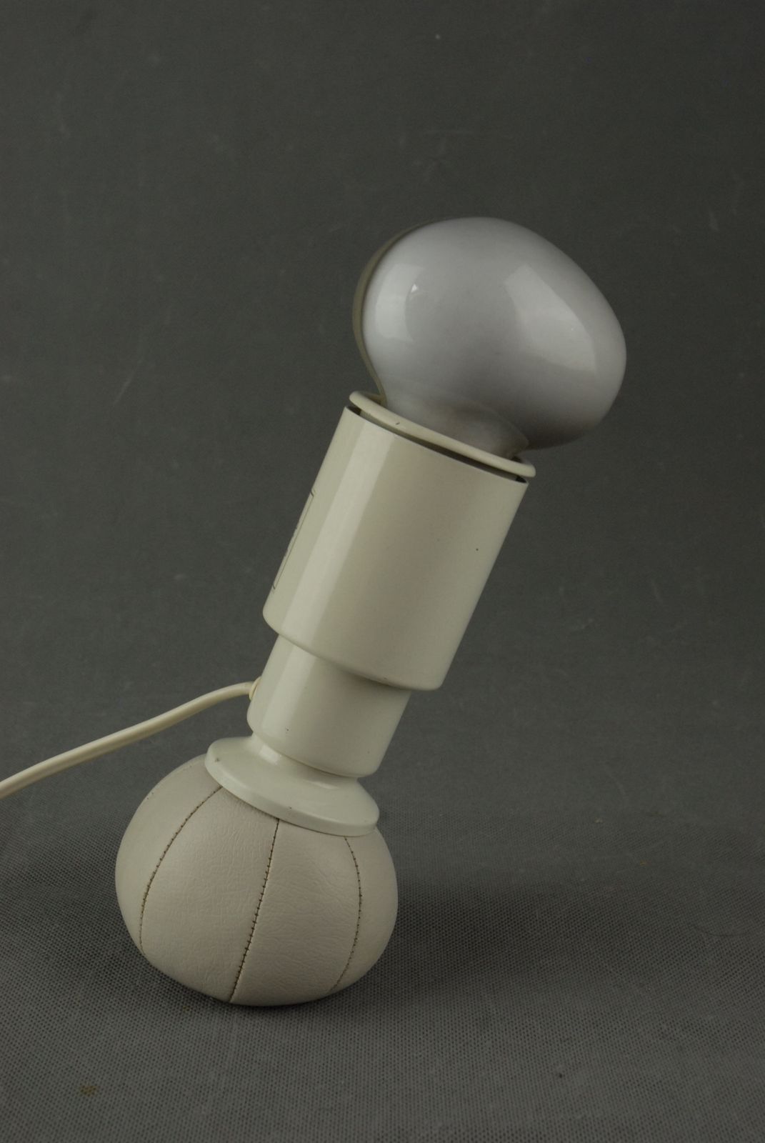 First Edition Model 600c Table Lamp By Gino Sarfatti For Arteluce, 1960s photo 995.0