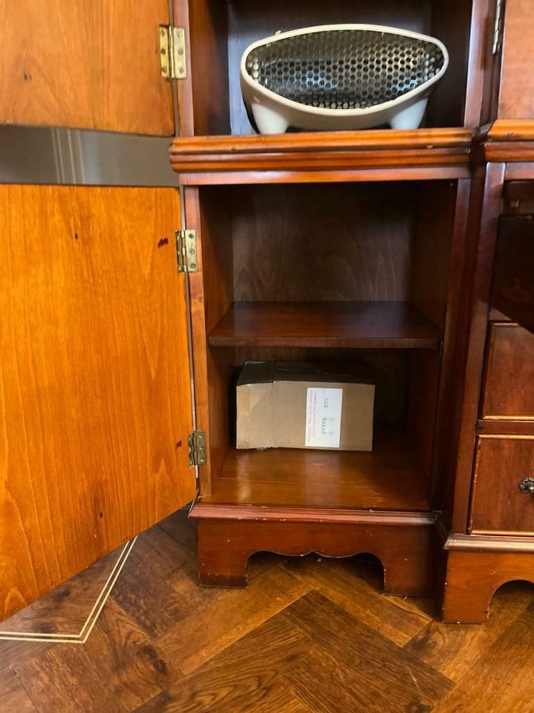 Beautiful Reproduction Mahogany Unit Dresser photo furniture