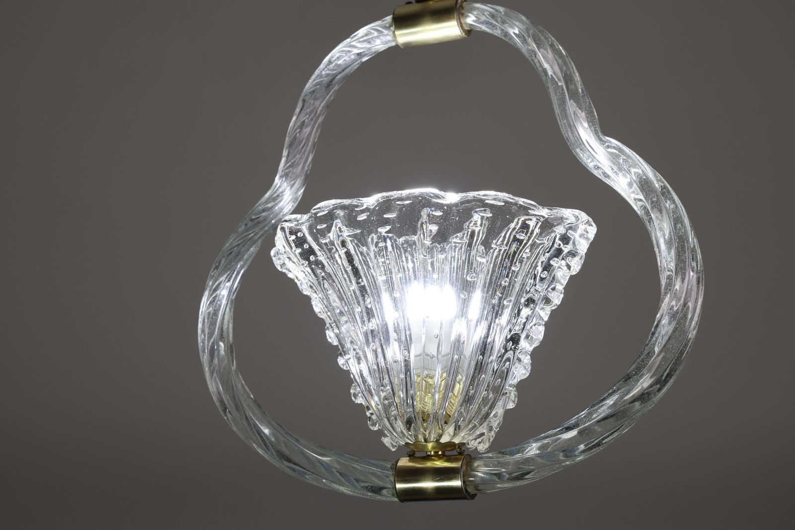 photo furniture Charming Ercole Barovier Art Deco Chandelier, "Bullicante" Glass Murano, 1940s