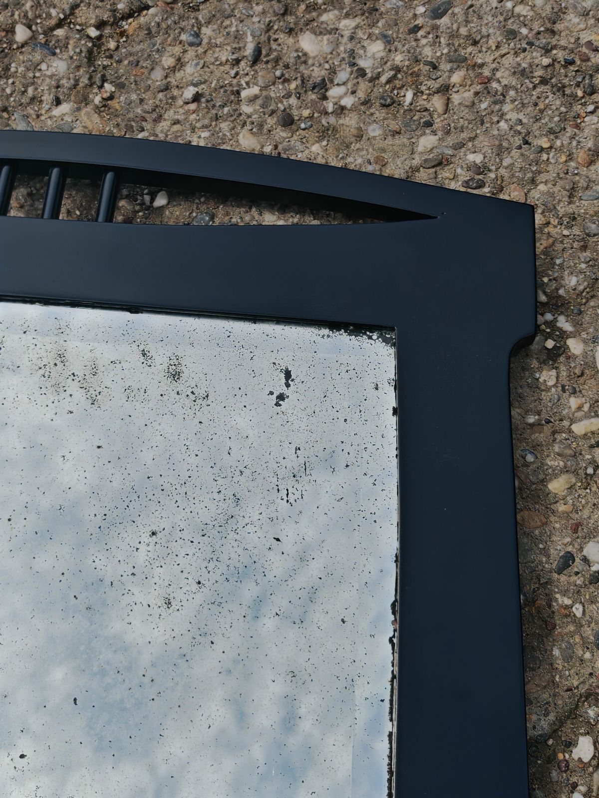photo furniture Antique Vienna Secession Mirror In Black Lacquered Wood And Faceted Glass