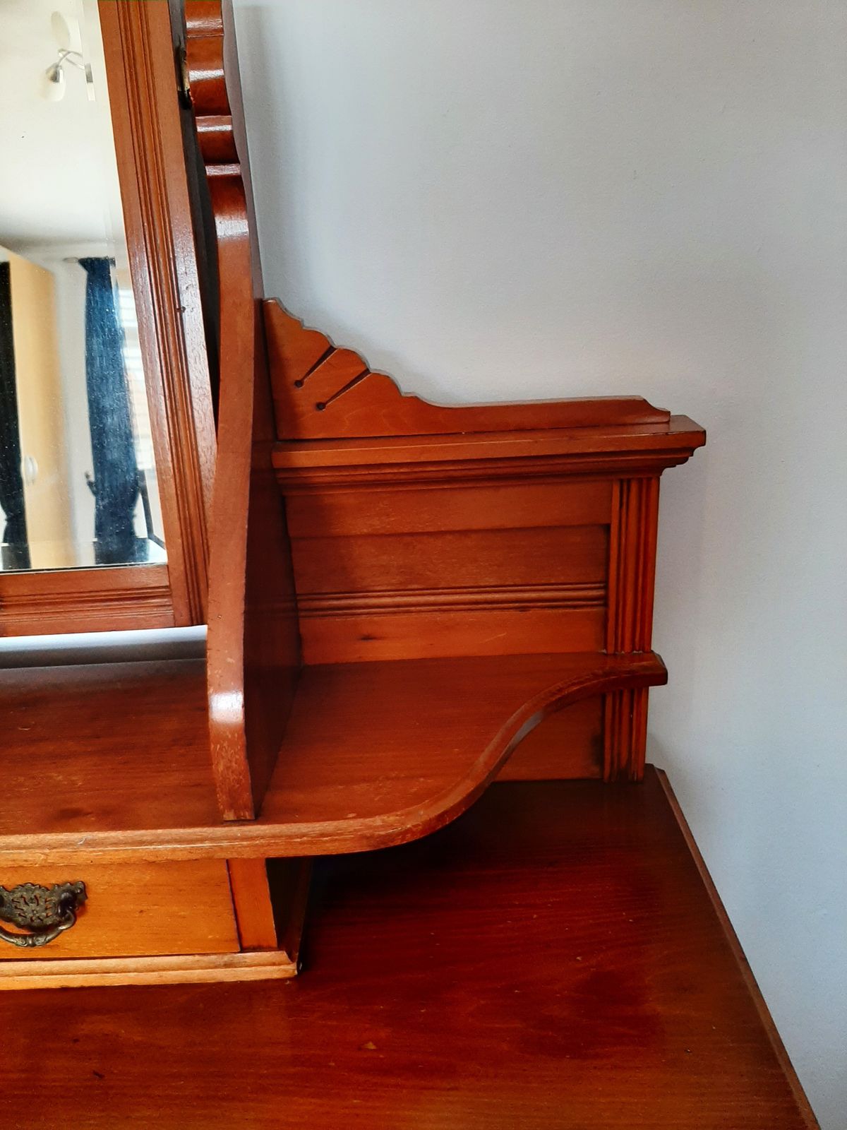 Edwardian Dresser/ Chest Of Drawers photo vinterior