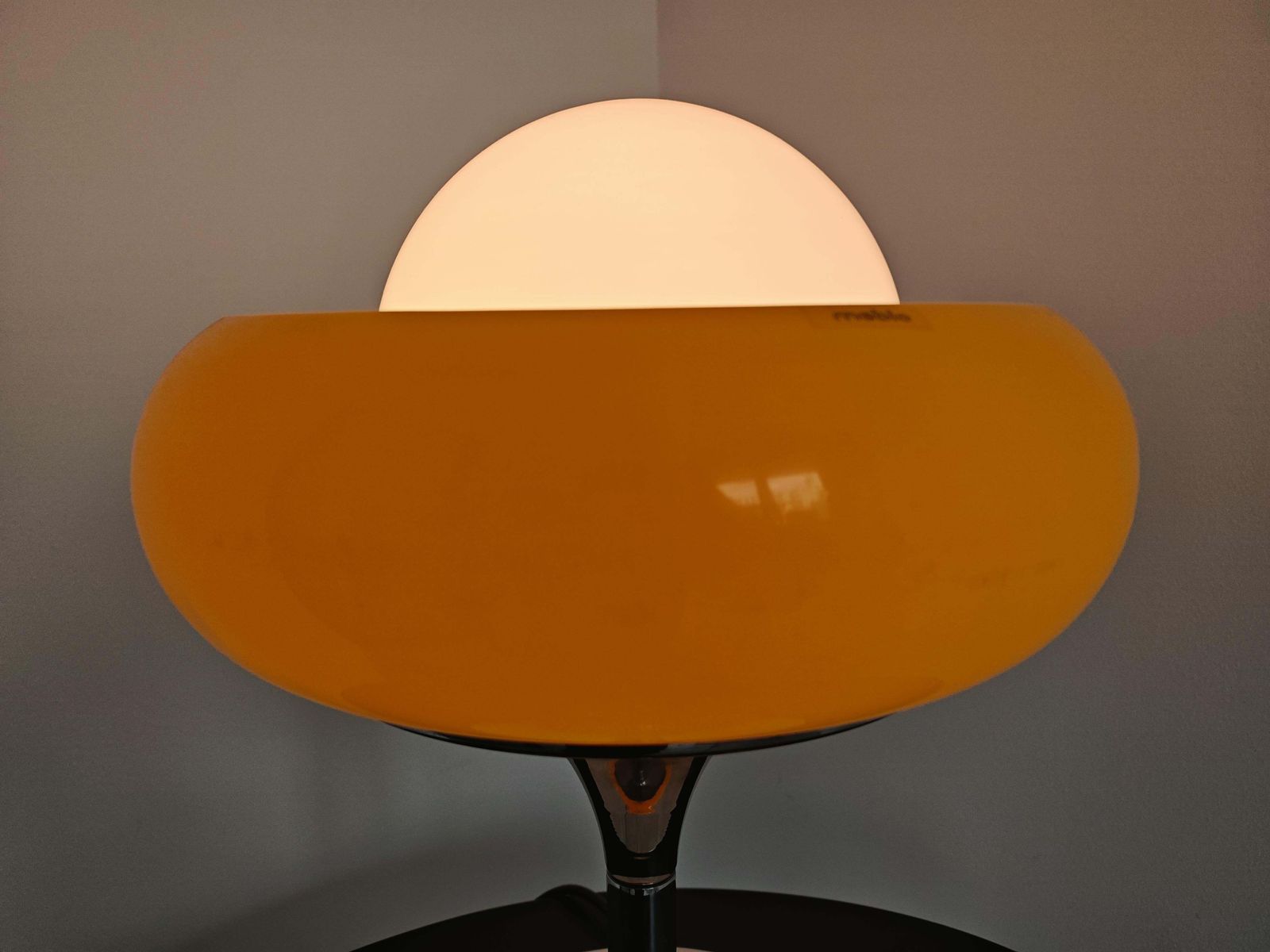 Mid Century Modern Table Lamp "Jadran" Or "Tulip" By Guzzini, Yugoslavia 1970s photo vinterior
