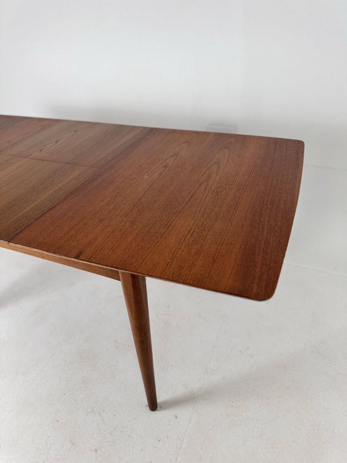 Furniture Mid Century  Rectangle Extending Jentique Dining Table 4 Matched Chairs Teak Mcm photo