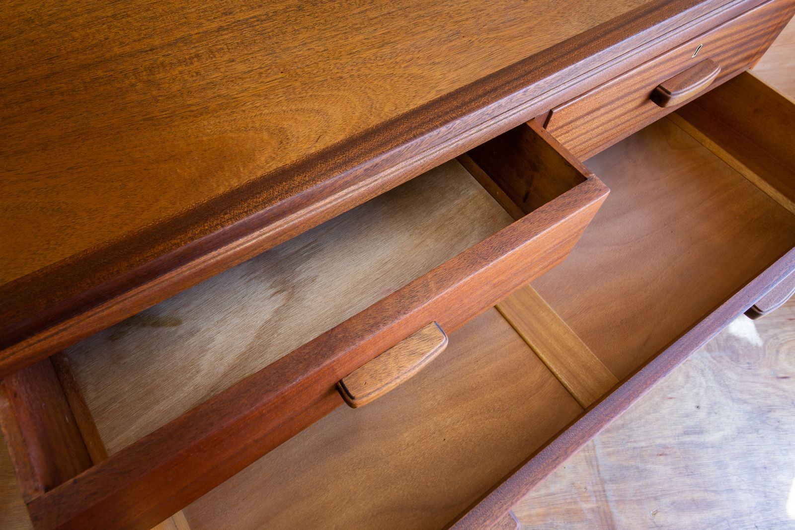 Alfred Cox Mahogany Chest Of Drawers photo Furniture