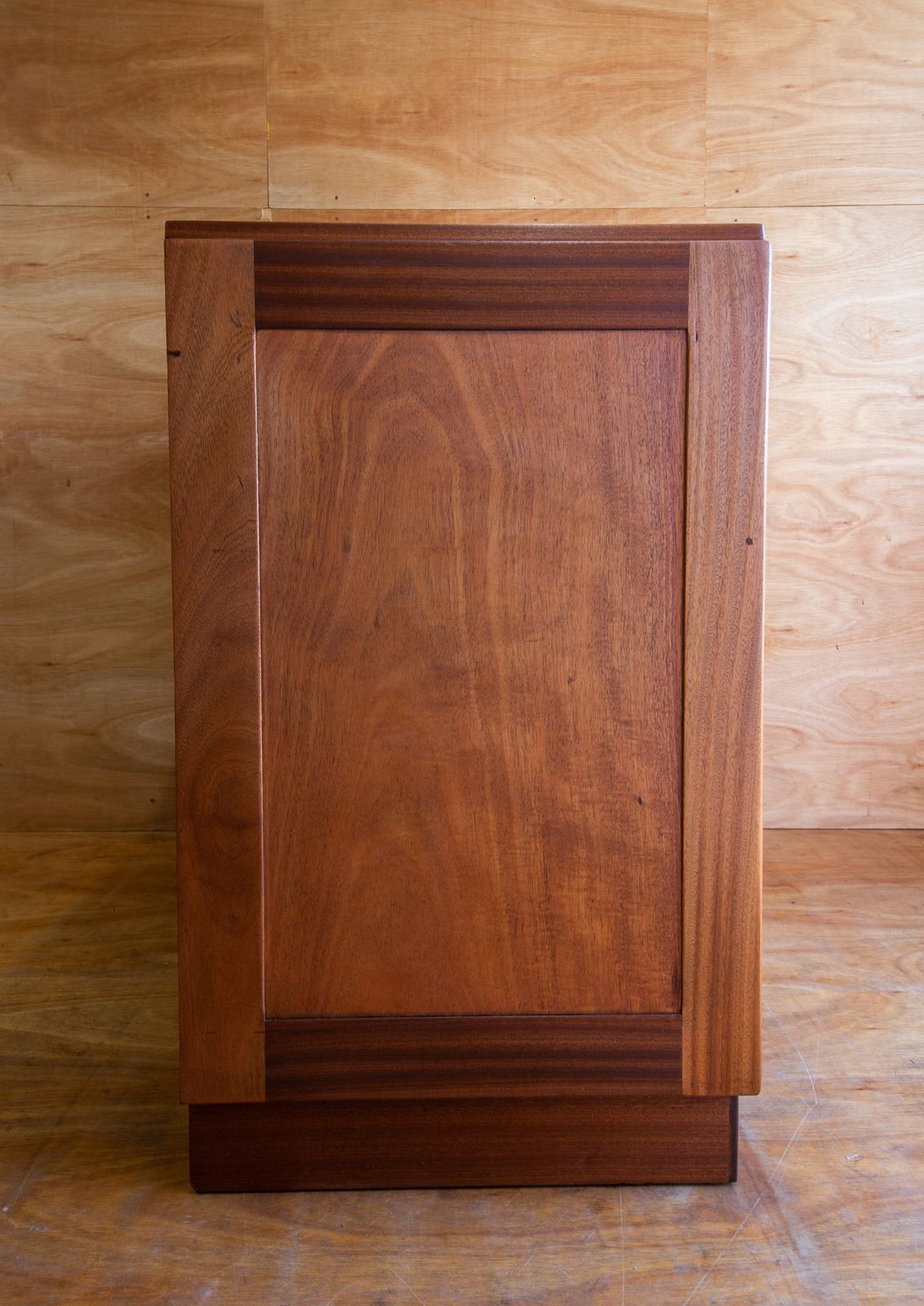 495.0 Alfred Cox Mahogany Chest Of Drawers photo
