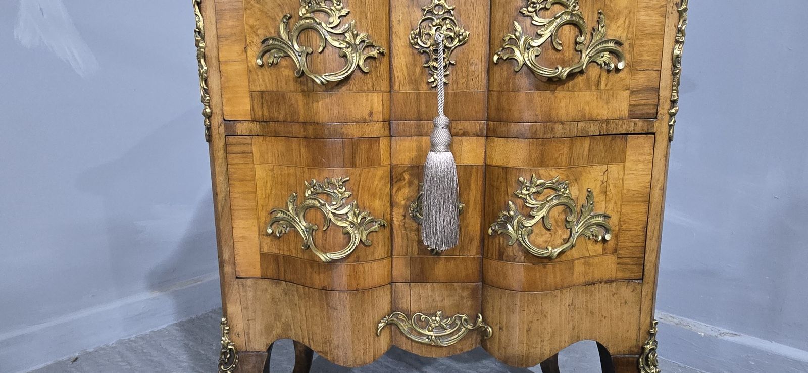 Small Maltese Walnut Commode Chest Of Drawers photo vinterior