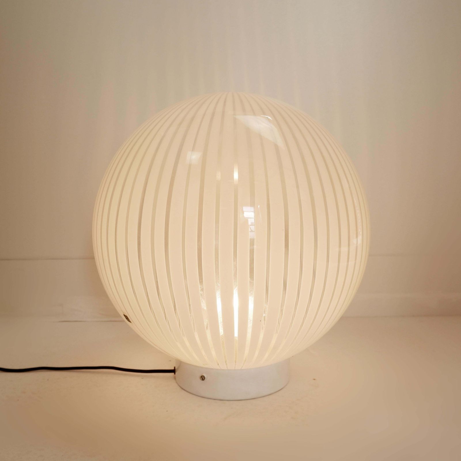 Lighting Table Lamp Of The Tessuti Series For Venini, Murano 1960s   ø 40cm photo