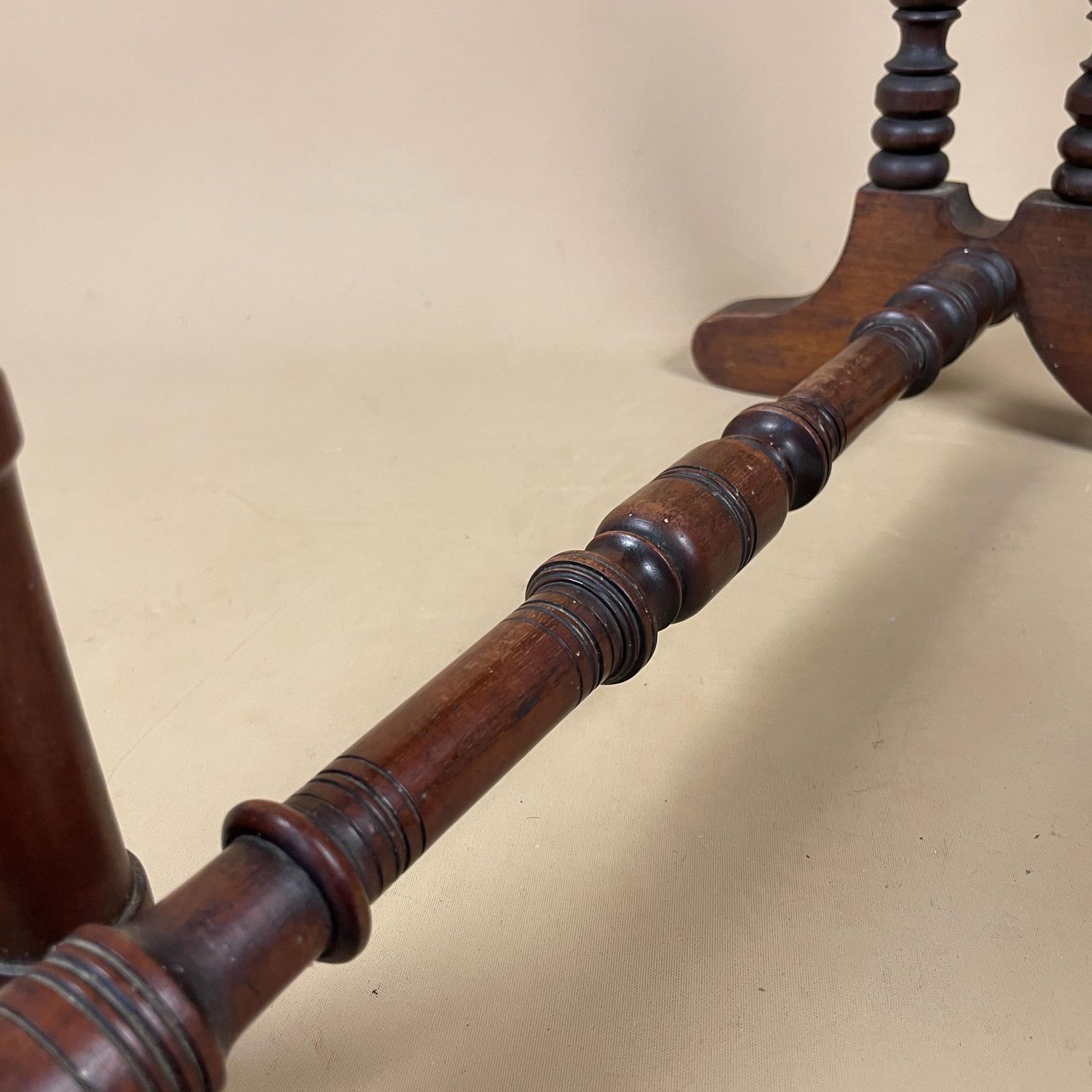215.0 Antique Mahogany Gateleg Drop Leaf Table Turned Legs Side End Table English Vintage Solid Wood Folding Accent photo