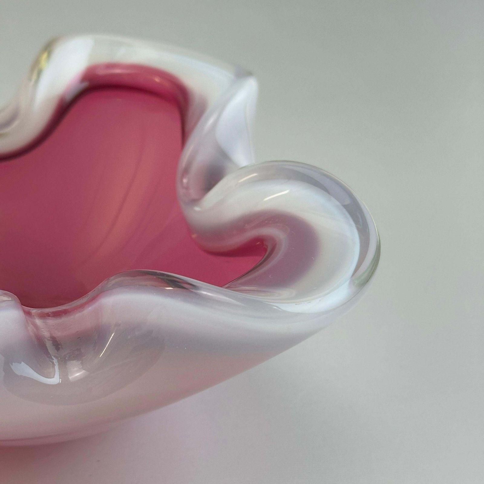 photo furniture Murano Glass Bowl By Archimede Seguso, Pink Alabastro, Italy, 1960s