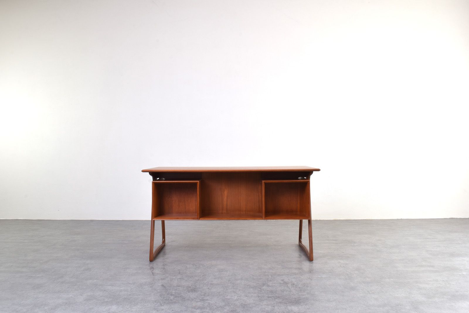Mid Century Danish Teak Executive Desk By Svend åge Madsen For H.P. Hansen, 1960s. photo buy