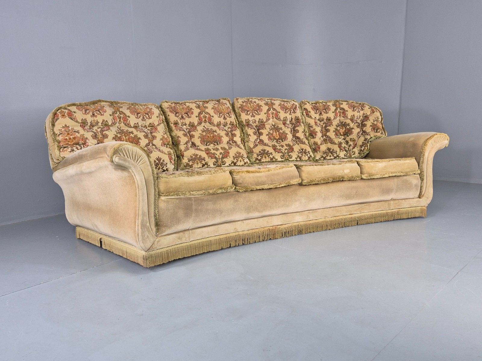Vintage 4 Seater Sofa 1970s Retro Curved Green Velour Eb11780 M4ss