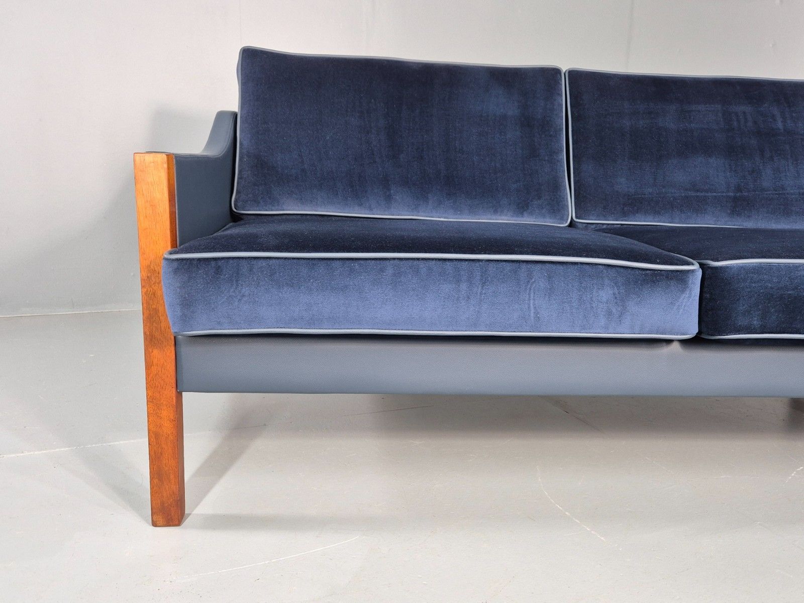 Vntage 2 Seater Sofa Danish Erik Jorgensen New Leather Upholstery  Eb11928 M2ss photo for sale