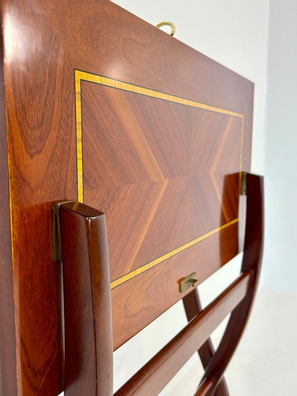 Italian Travel Writing Desk With Fine Veneer And Green Leather, De Baggis Cantù photo vinterior