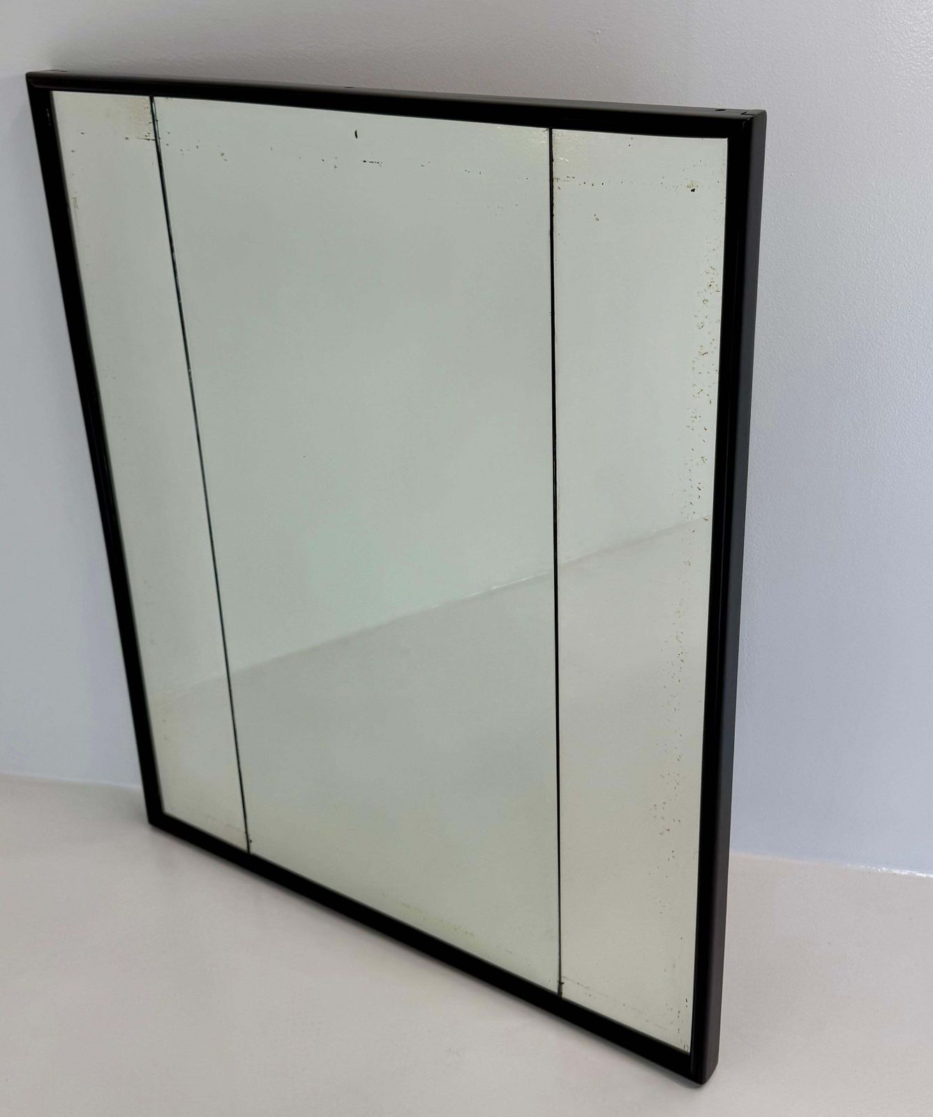 1940s Italian Art Deco Mirror Attributed To Osvaldo Borsani In Black Lacquer Wit photo for sale