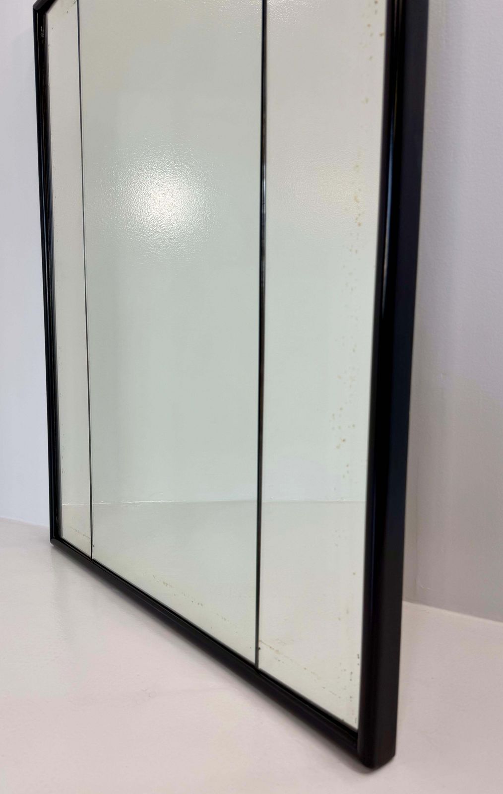 1940s Italian Art Deco Mirror Attributed To Osvaldo Borsani In Black Lacquer Wit photo 2086.0