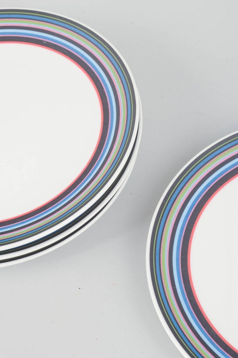4 assiettes à déjeuner/salade Iittala en porcelaine, série « Origo », par Alfredo Häberli photo for sale