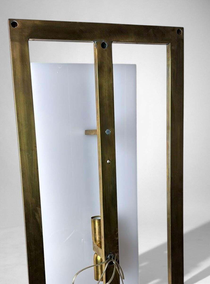 photo vintage Romeo Rega Style Pair Of Large Italian Brass And Opaline Plexiglass Wall Sconces