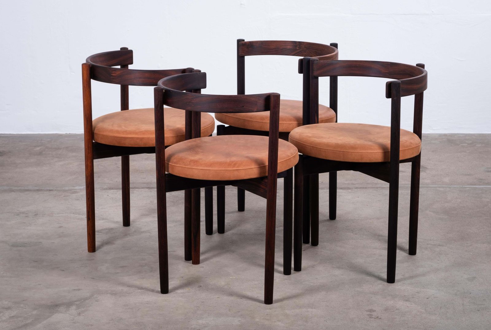 Ensemble de 4 chaises de salle à manger en palissandre par Hugo Frandsen pour Børge M.S, Danemark photo for sale