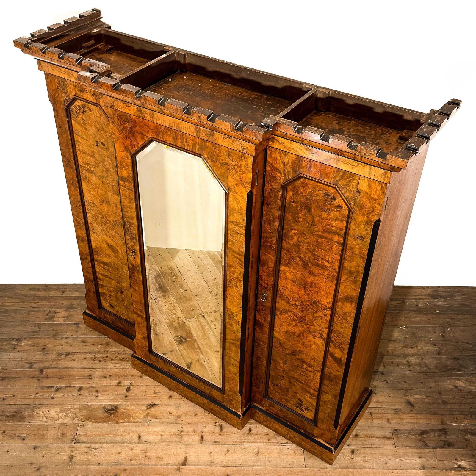 Antique Victorian Walnut Triple Compactum Wardrobe | Antique Wardrobe | Storage Cupboard | Antique Storage | Vintage Furniture photo 2250.0