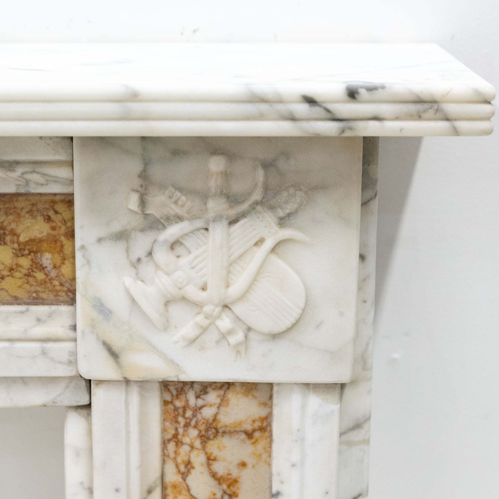 photo vinterior Regency Carrara Marble Fireplace Surround With Brocatelle Inlay