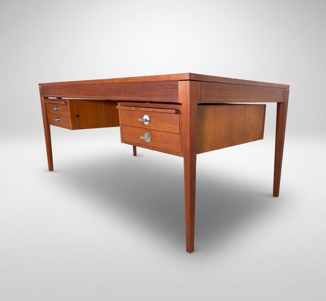 Diplomat Desk By Finn Juhl For France & Søn / France & Daverkos photo vintage