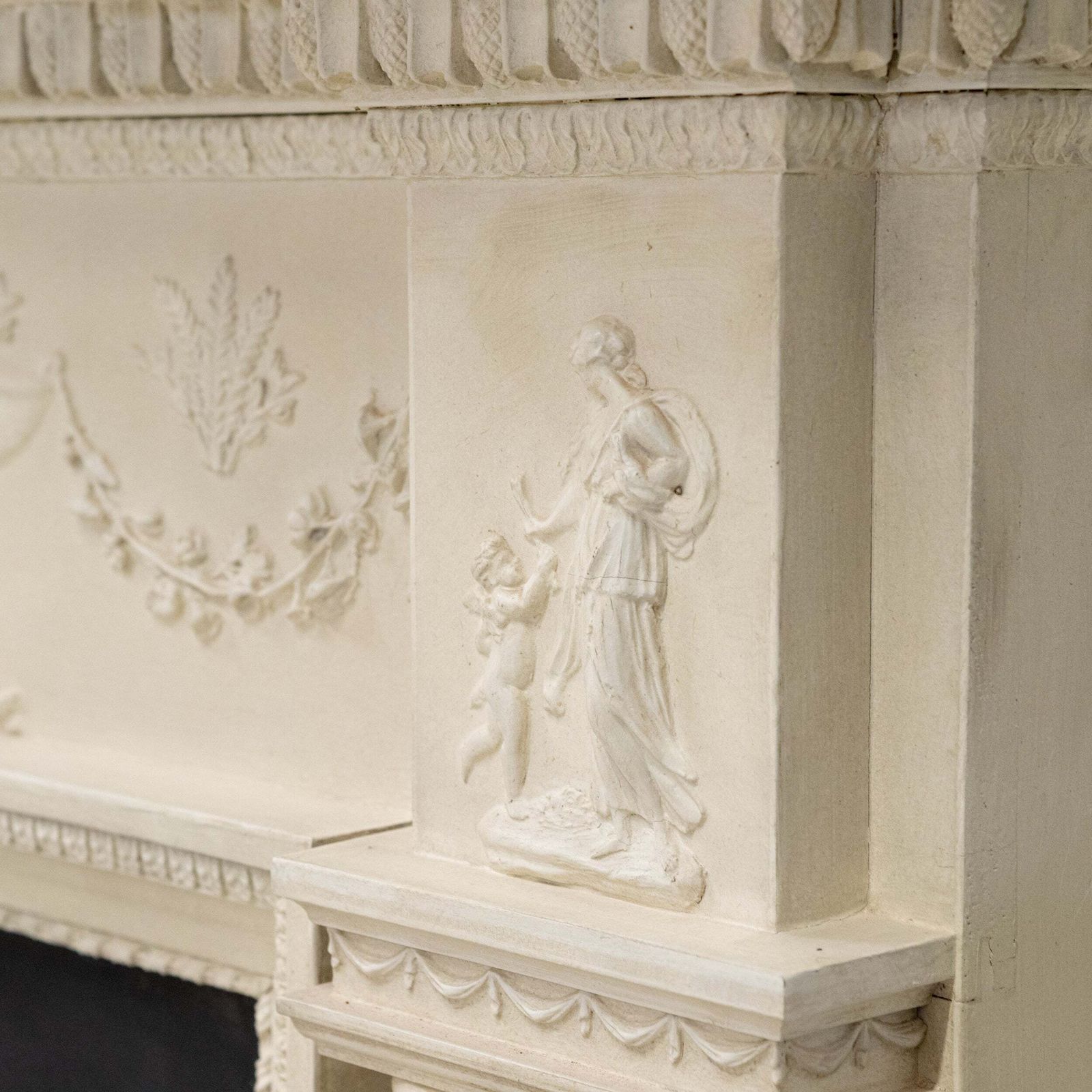 photo furniture Ornate Neoclassical Style Wooden Surround With Capitals