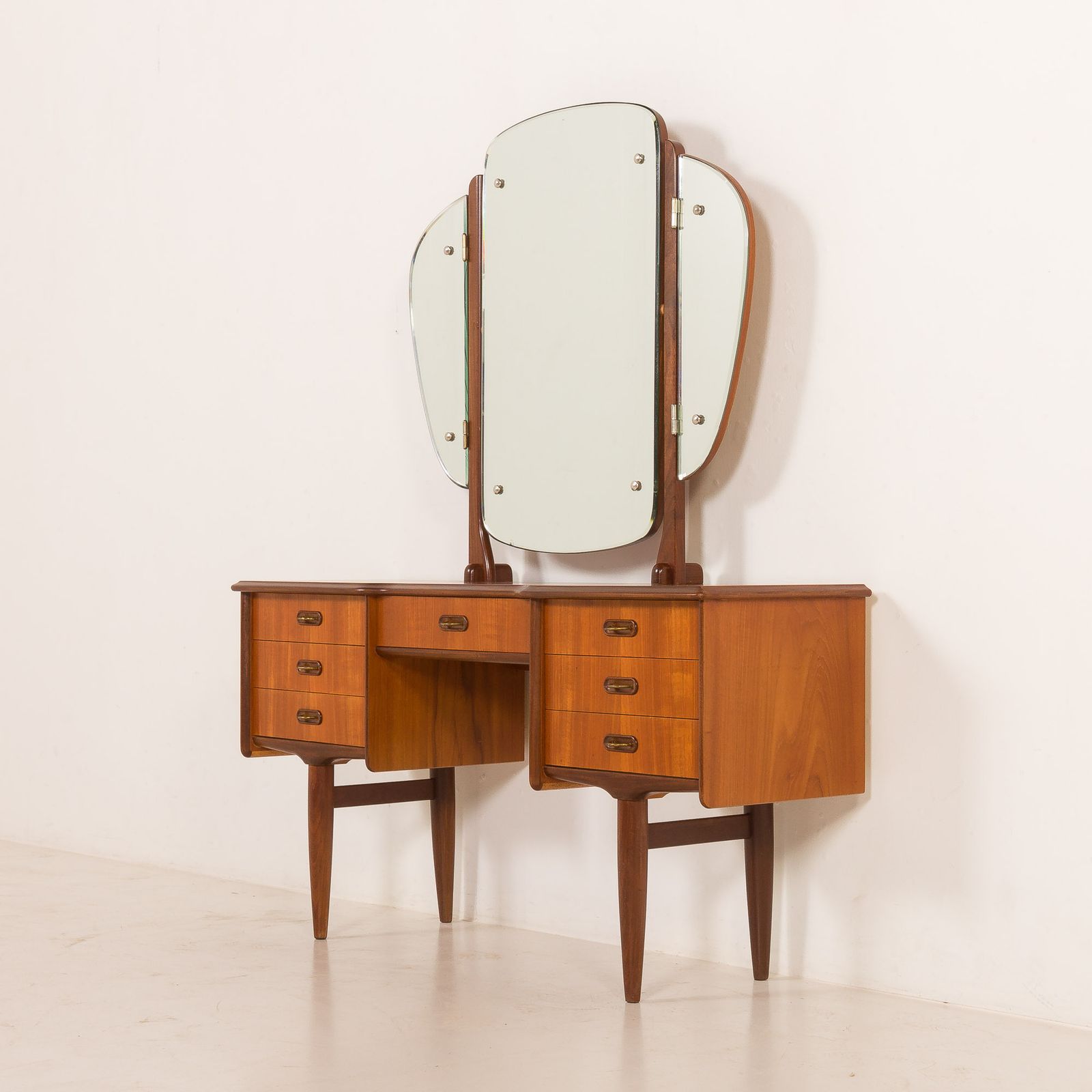 Scandinavian Mid Century Dressing Table With Adjustable Mirrors, Norway, 1960s