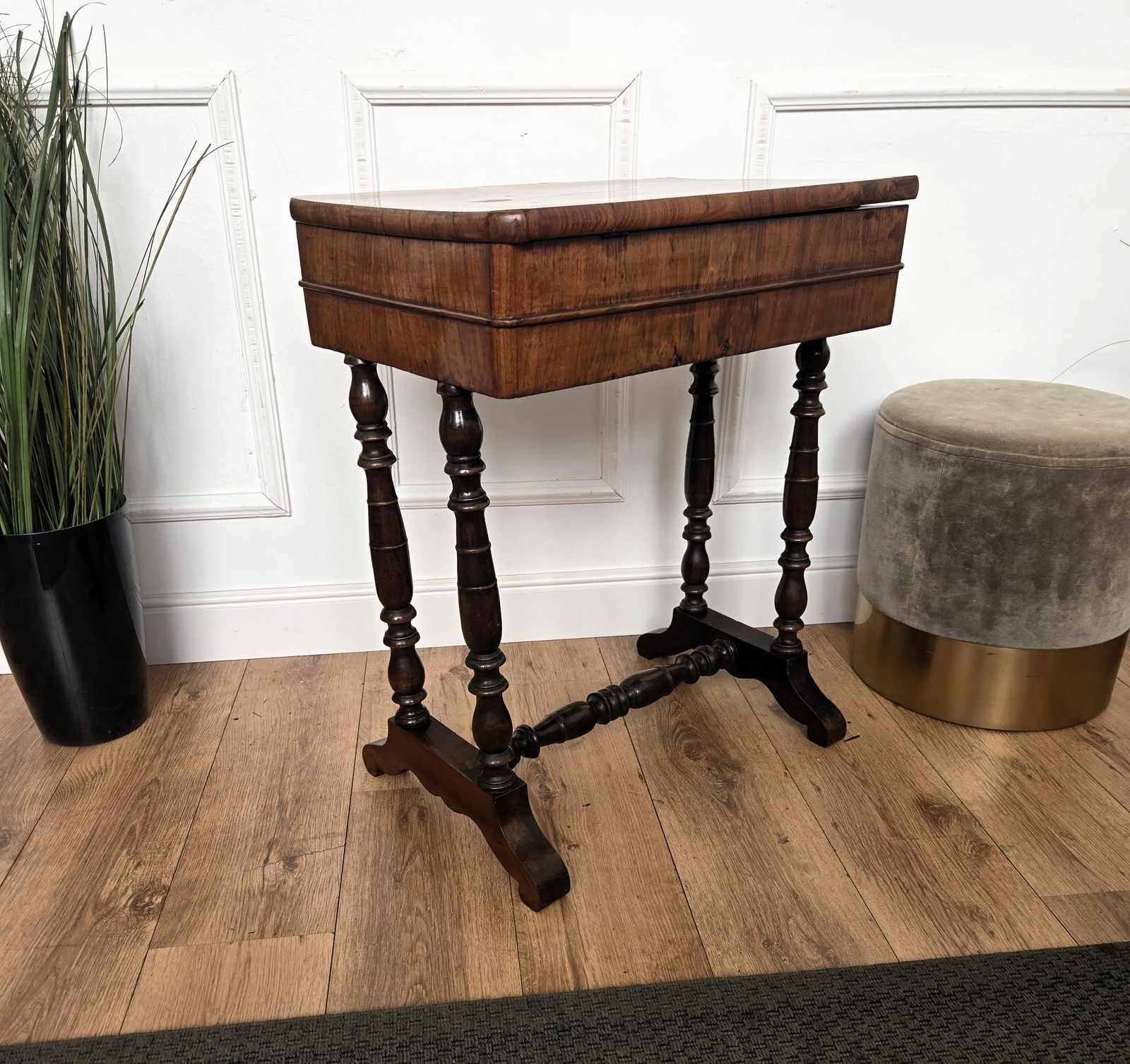 photo furniture Antique Italian Burl Wood Carved Legs Sewing Side Table