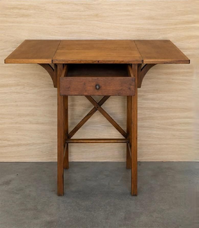 Table à abattants d'époque espagnole en pin massif avec tiroir photo 843.0