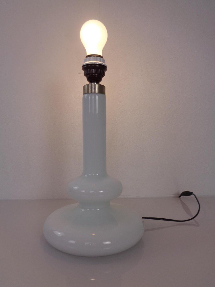 Plaza Opal Glass Table Lamp From Hsin Lung Lin For Holmegaard Glasværk, Sweden, 1970s photo vintage