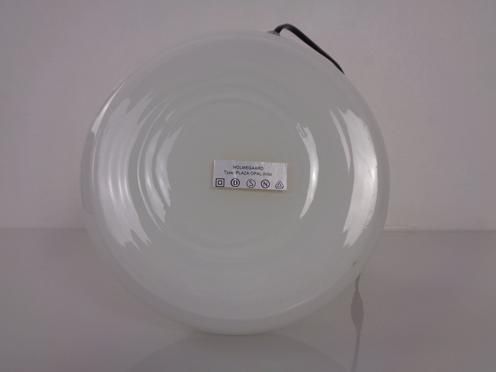 photo vinterior Plaza Opal Glass Table Lamp From Hsin Lung Lin For Holmegaard Glasværk, Sweden, 1970s